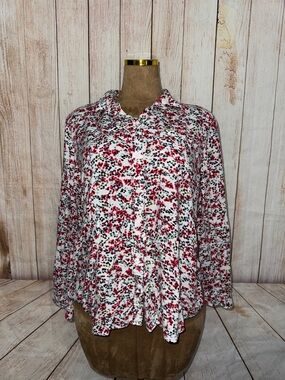 beachlunchlounge White Floral Button-Front Blouse Red & Black, light & airy XL